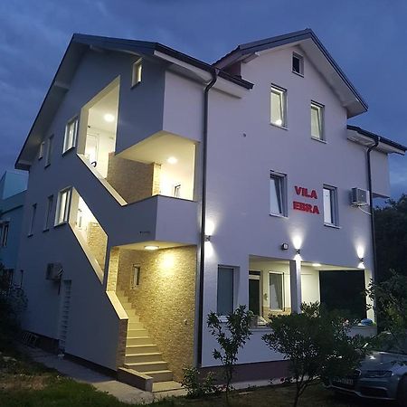 Apartmani Vila Ebra 尤塔哈 外观 照片