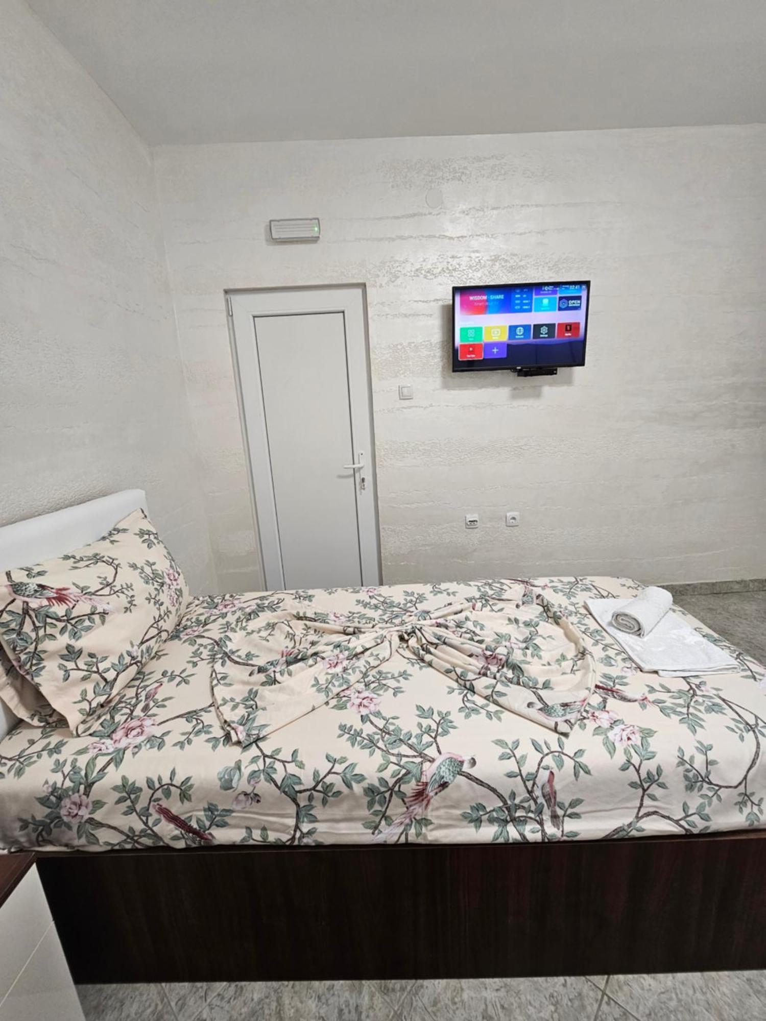Apartmani Vila Ebra 尤塔哈 外观 照片