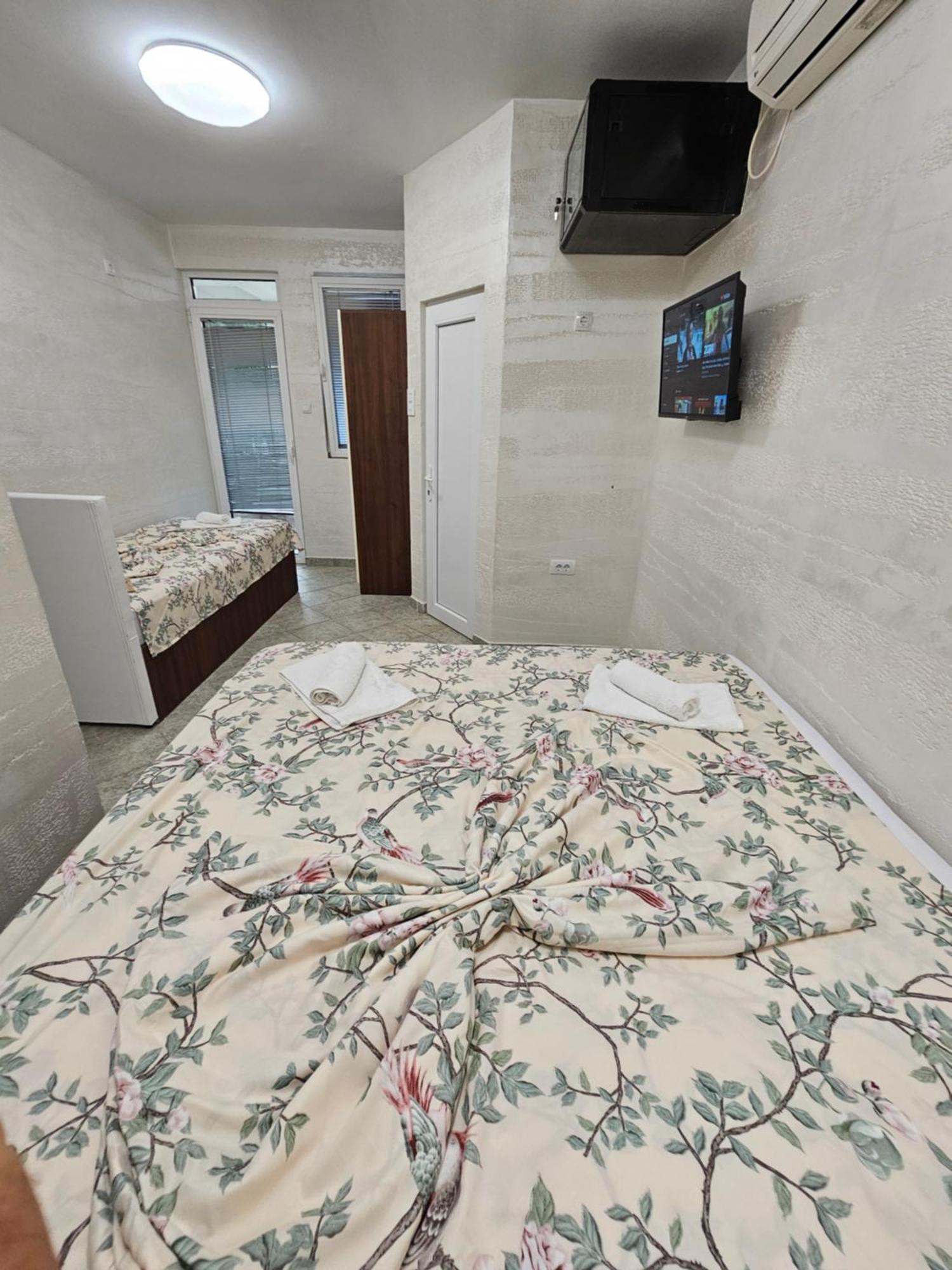 Apartmani Vila Ebra 尤塔哈 外观 照片