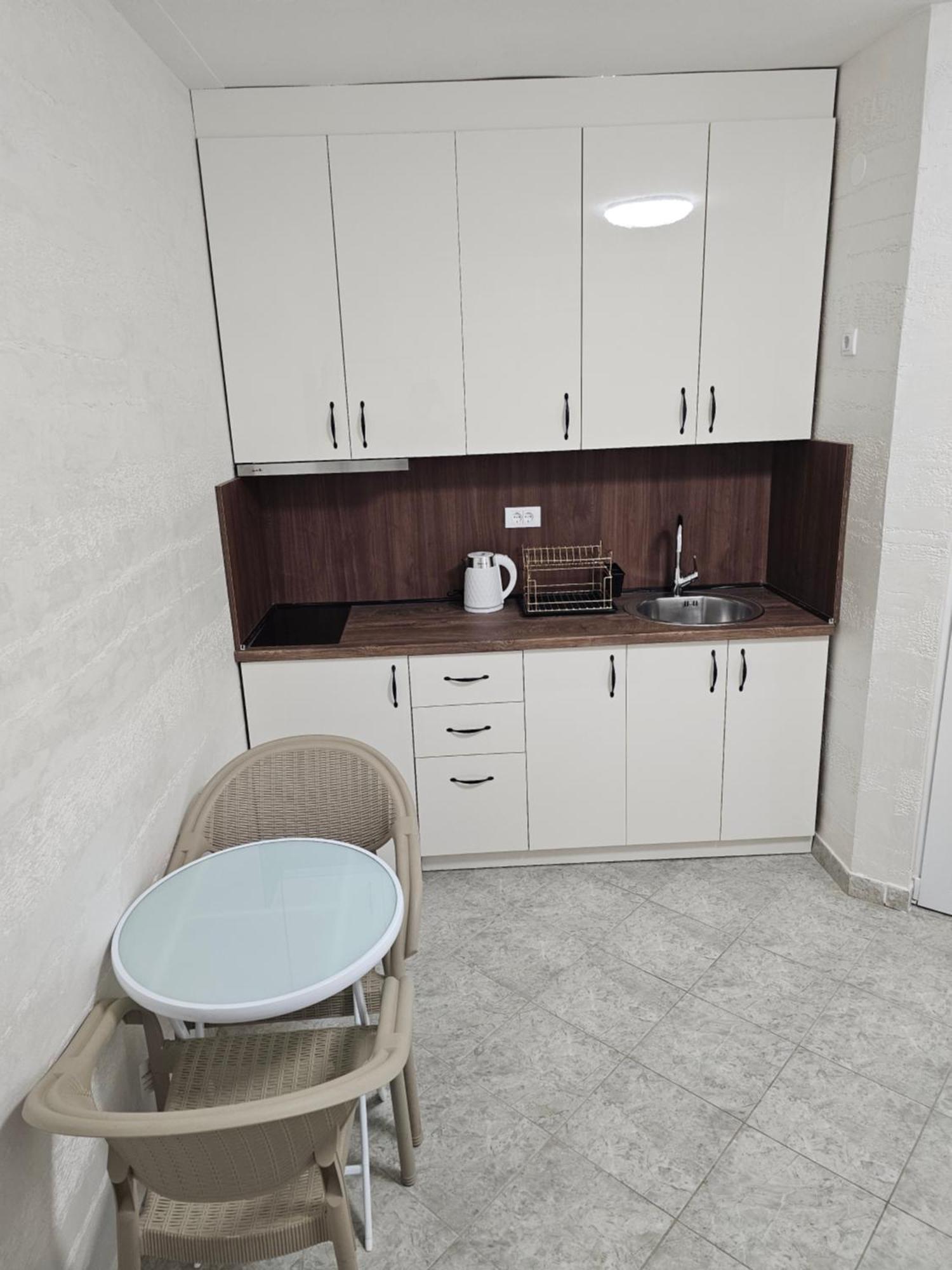 Apartmani Vila Ebra 尤塔哈 外观 照片