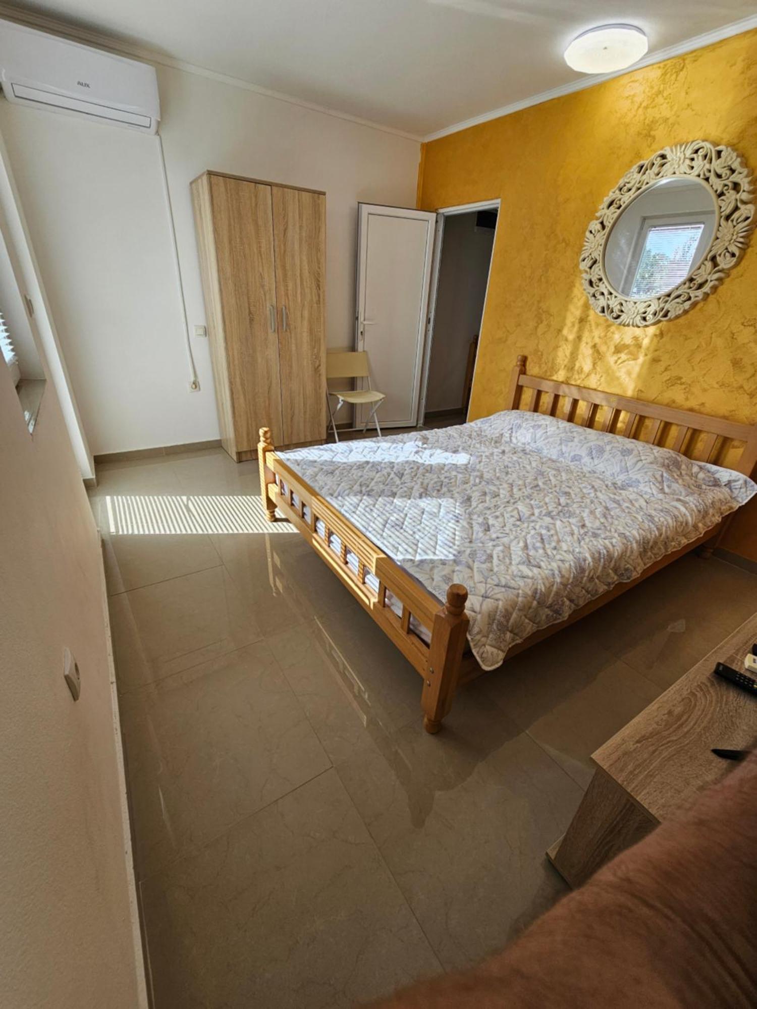 Apartmani Vila Ebra 尤塔哈 外观 照片