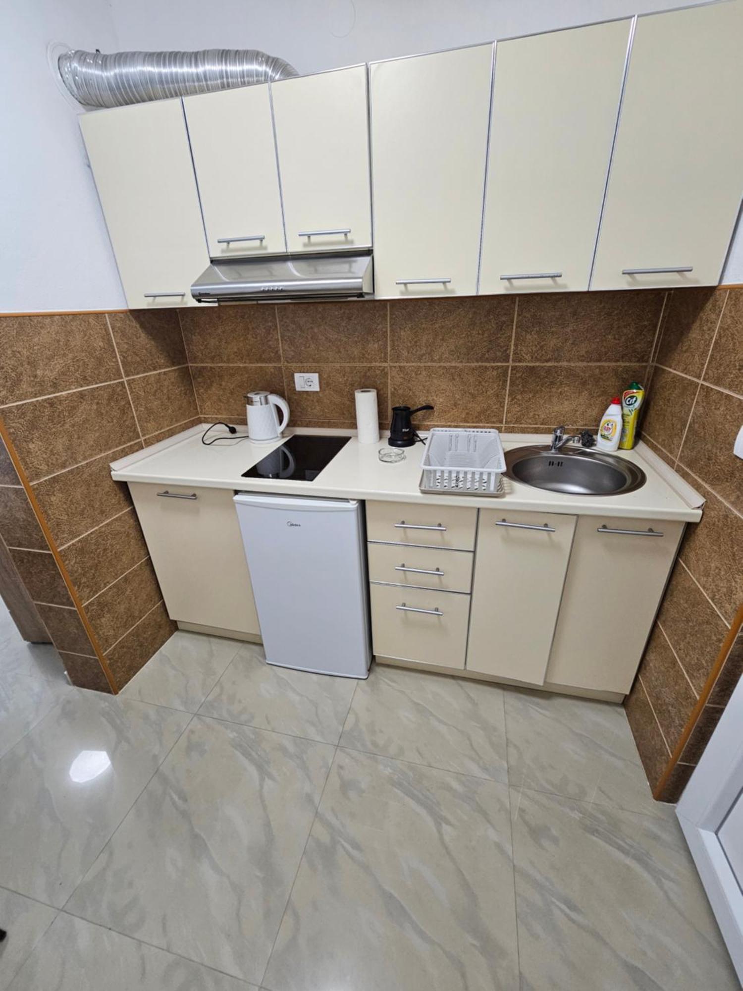 Apartmani Vila Ebra 尤塔哈 外观 照片