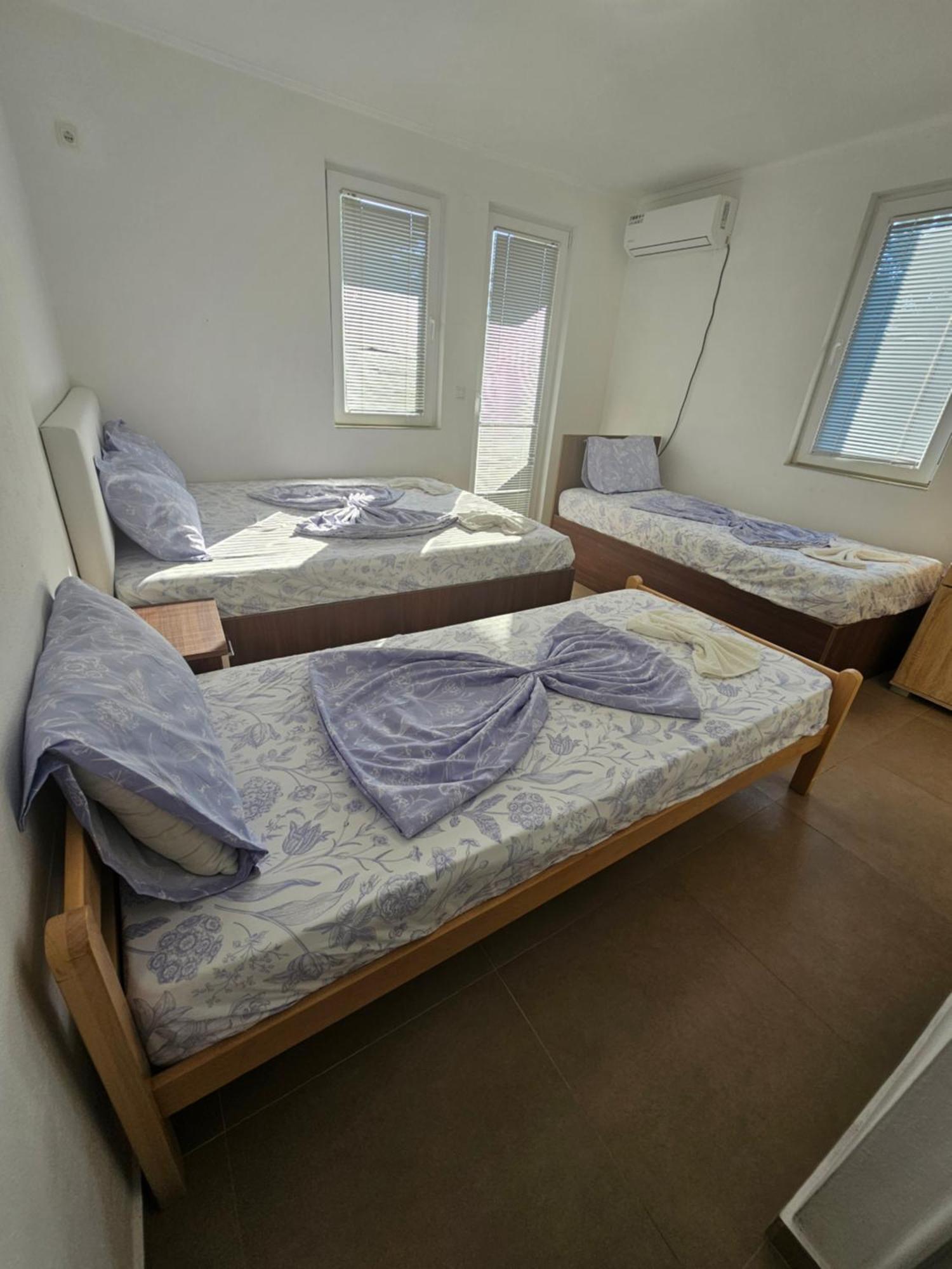 Apartmani Vila Ebra 尤塔哈 外观 照片