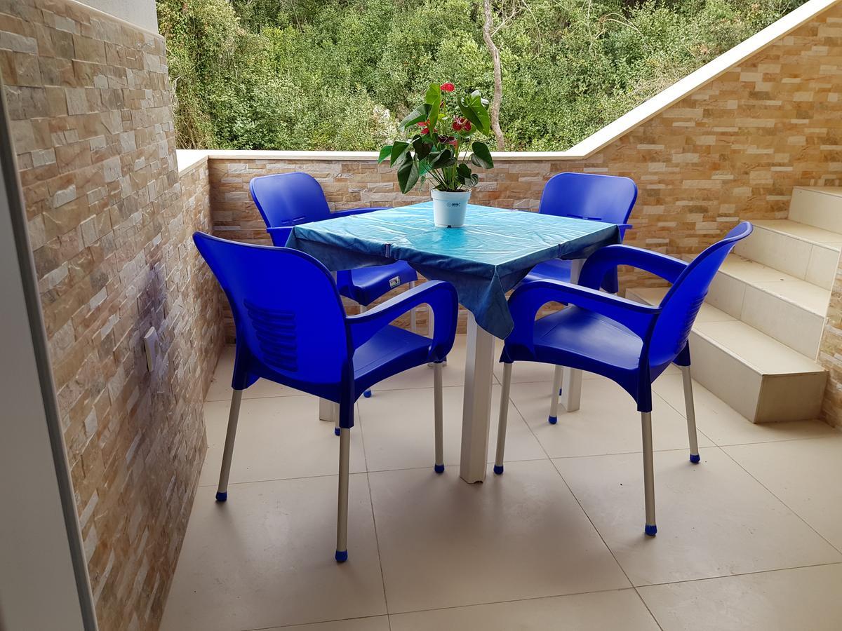 Apartmani Vila Ebra 尤塔哈 外观 照片